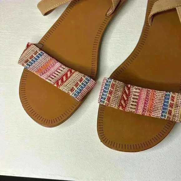 Gianni Bini Pink Fabric and Leather Multicolored Mary Jane Sandals - Size 7.5 - Picture 3 of 5